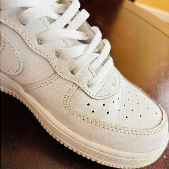 Nike White Air Force 1 Sneakers Kids - Picture 5 of 7